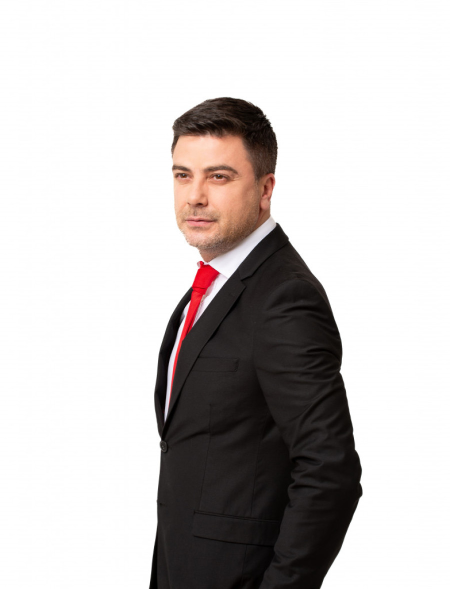 Dragana Mićalović i Stevan Piale u kabareu „Čeznem da vam kažem“: Sećanje na stara dobra vremena (FOTO)