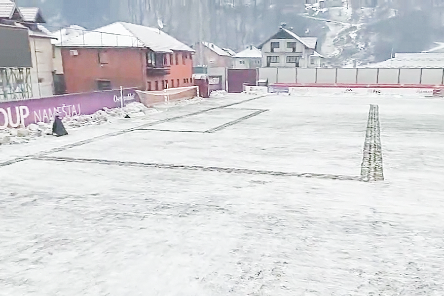 Grudvaj, Javore! Teren prekriven snegom, Ivanjičani umesto fudbala, smislili novi vid zabave! (VIDEO)