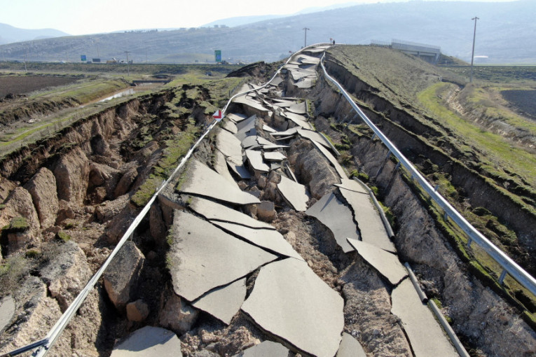 Nov zemljotres u Turskoj: Epicentar na dubini od dva kilometra!