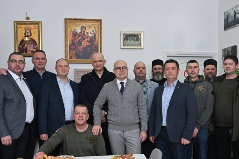 Vučević na otvaranju prostorija Udruženja veterana "Košare": Predugo se ćutalo o istini, tišina prekinuta