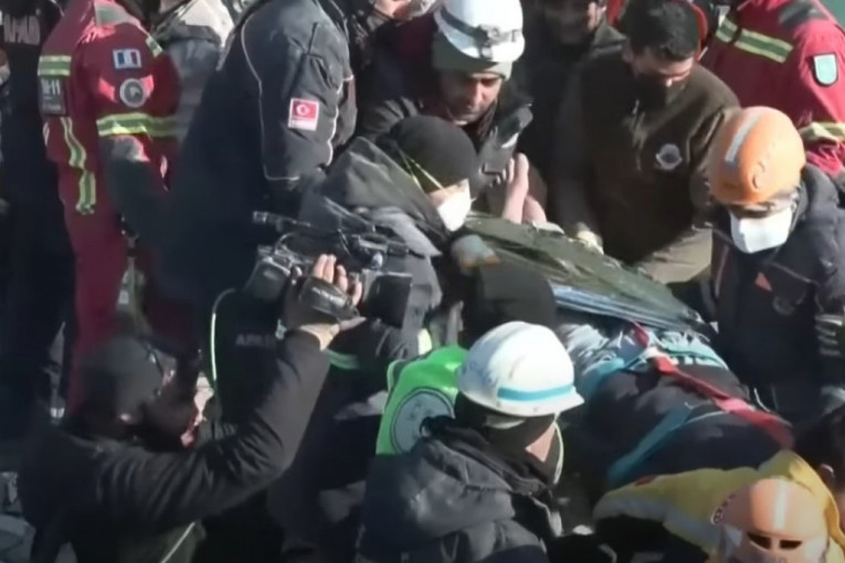 Dva brata spasena iz ruševina posle 8 dana: U Turskoj se i dalje događaju čuda! (VIDEO)