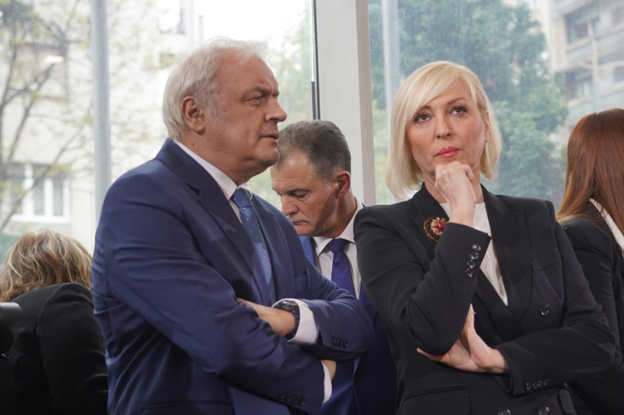 Bujoševiću je sve malo: Sad hoće novac iz budžeta Srbije, nije mu dovoljno ni 2.500 radnika na RTS!