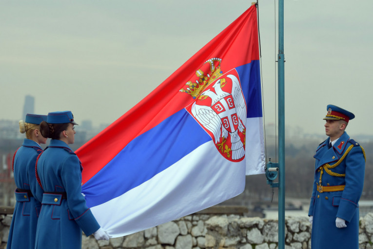 Ministar odbrane Vučević i gradonačelnik Novog Sada čestitali Dan državnosti Republike Srbije