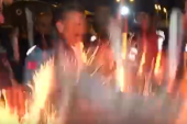 Vatra eksplodirala dok je turski ministar stajao pored nje: Obilazio spasilačke ekipe, pa zamalo nastradao (VIDEO)