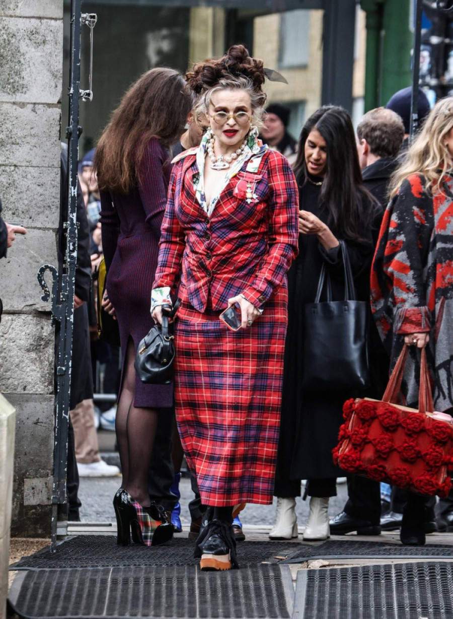 Kako se komemoracija kumi panka pretvorila u reviju na kojoj su joj poznate dame odale počast na poseban način (FOTO)