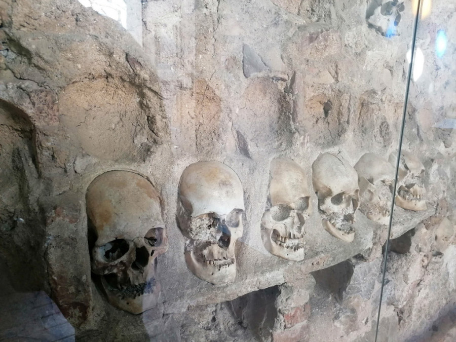 Ovako izgledaju junaci čije su lobanje Turci uzidali u Ćele-kulu: Prvi put nakon 2 veka, pred nama lica ljudi poginulih u bici na Čegru