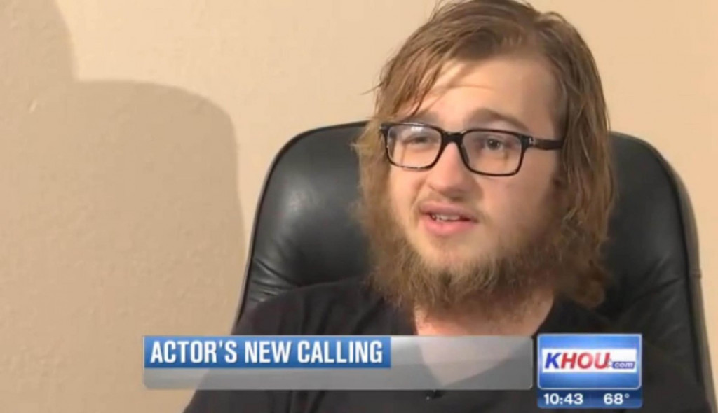 Gde je danas dečak iz "Dva i po muškarca"? Ljudi su zabrinuti za njega - neprepoznatljiv je! (FOTO)