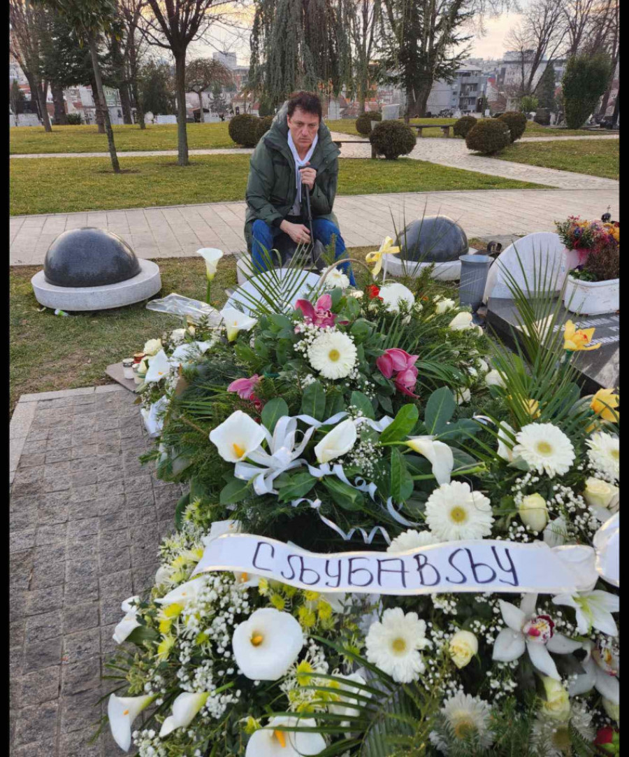 Šest godina od smrti Šabana Šaulića: Dve verzije priče postoje o njegovoj smrti