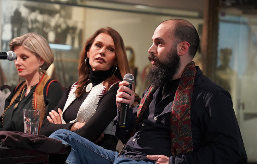 Praunuka čuvenog Bore Stankovića predstavila knjigu punu tajni: Magija pirotskih ćilima kroz pero Milice Živadinović (FOTO)