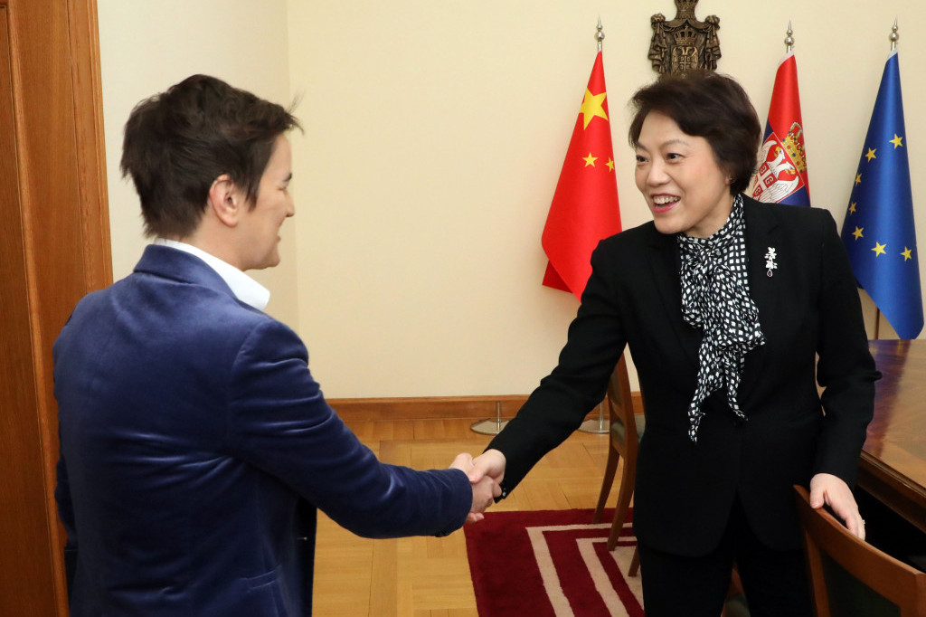 Brnabić sa Čen Bo: Vlada Srbije će i dalje raditi na produbljivanju odnosa s Kinom