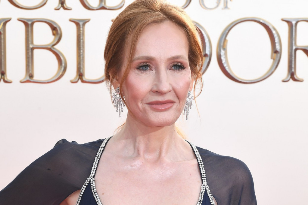 Šokiraće vas koliko Džoana Ketlin Rouling i danas zarađuje od knjiga o Hariju Poteru: Cifra u koju je teško poverovati