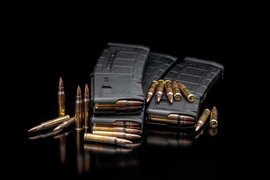 Uhapšena četvorica u restoranu na Novom Beogradu, bili puni oružja: Saslušani su u VJT, ovo je njihova odbrana