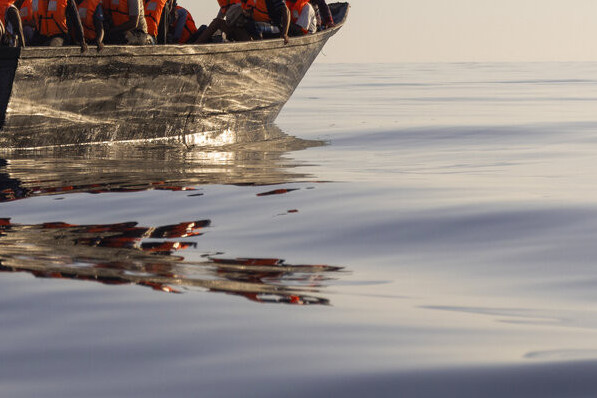 Tragedija na Lamanšu: Prevrnuo se čamac sa migrantima,  utopila se devojčica (7)