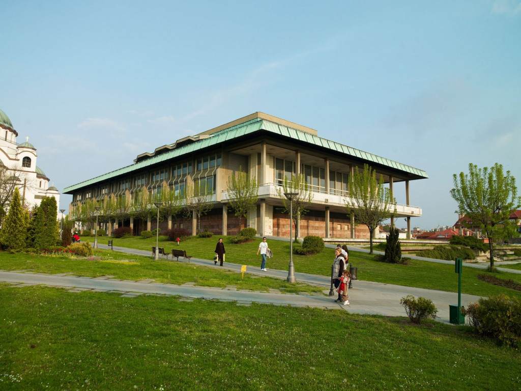 Čitanje nam pomaže da razbistrimo misli: Danas se obeležava Nacionalni dan knjige i rođendan Narodne biblioteke Srbije