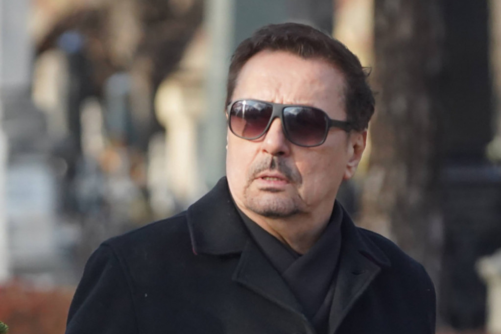 Smrt majke mu je teško pala, prodao je porodičnu kuću: Ove detalje iz Kebinog života niste znali