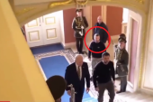 Društvene mreže bruje o dvojniku Vladimira Zelenskog: Slučajno snimljen iza njega, isečak postao viralan (VIDEO)