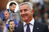 Novi skandal “Evrope sad”: Predstavljaju se kao protivnici Đukanovića, ali ne glasaju protiv njega jer su im članovi porodice u DPS-u