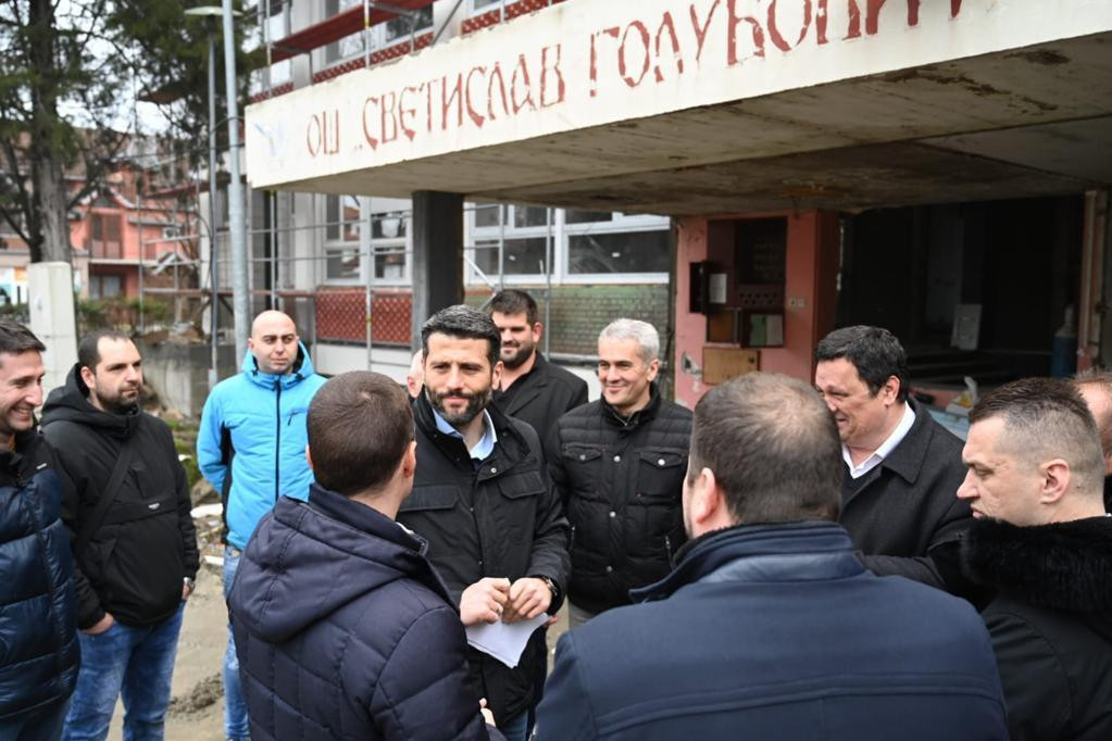Šapić obišao radove na nekoliko lokacija: Završavamo započete projekte u opštini Zemun