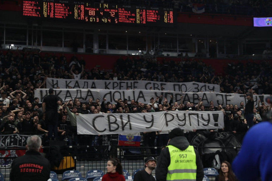 Grobari imaju poruku za derbi! I kada krene sve po zlu, i kada loša Uprava je tu! (FOTO)