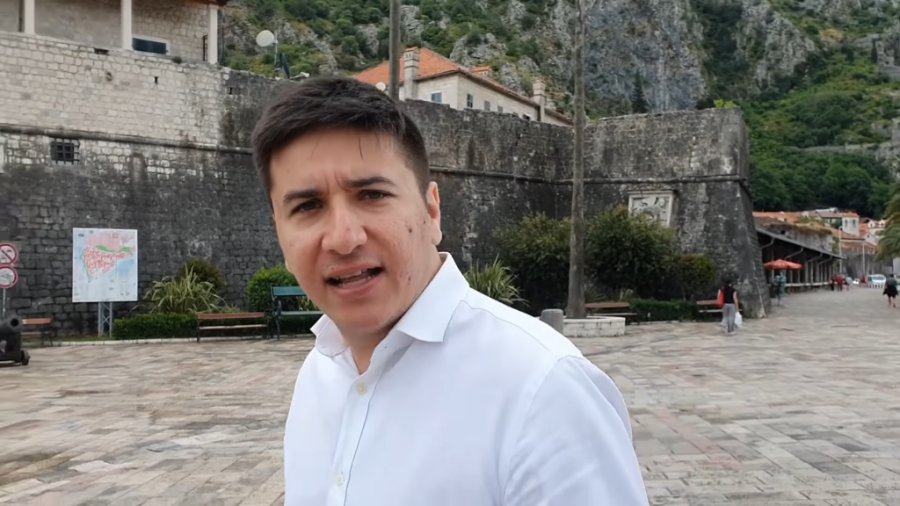 Designerica odgovorio političaru iz Crne Gore: Treba da mi daju pasoš, poboljšavam im turizam!