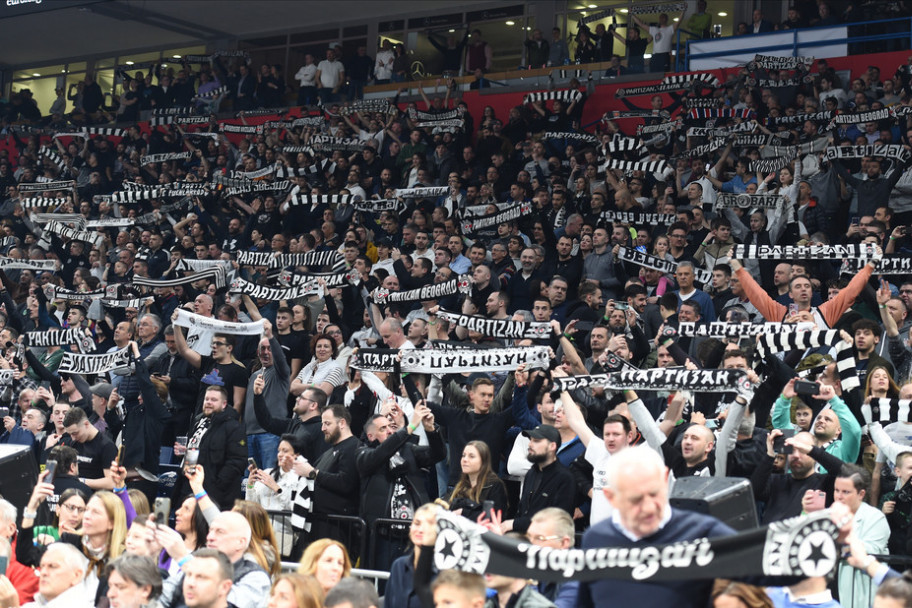 Partizan pušta u prodaju karte za Olimpijakos i Zvezdu! Valjak pronašao način da Arena bude isključivo crno-bela!