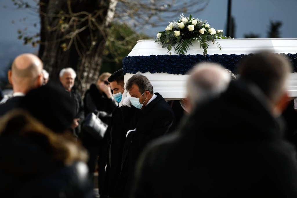 Skoro 60 ljudi živo izgorelo u stravičnom sudaru vozova, a pravde nema ni posle godinu dana: Grčka ovako nešto ne pamti (FOTO/VIDEO)