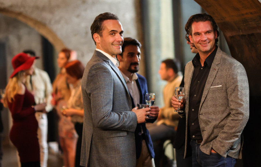 Završeno snimanje druge sezone serije „Azbuka našeg života“: Dramatične sudbine glavnih junaka (FOTO)