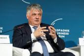 Vladimir Lučić: Telekom Srbija je pod kontinuiranim napadom Junajted grupe
