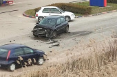 Teška saobraćajna nesreća na putu Sarajevo-Zenica: Povređeni prevezeni u bolnicu