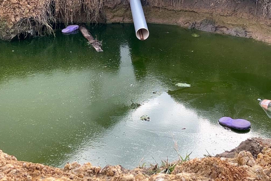 Incident u Banjaluci: Čovek upao u septičku jamu, spasili ga vatrogasci