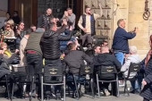 Grobari okupirali Bolonju! Grmi himna Partizana na glavnom trgu, ovo je da se naježiš! (VIDEO)