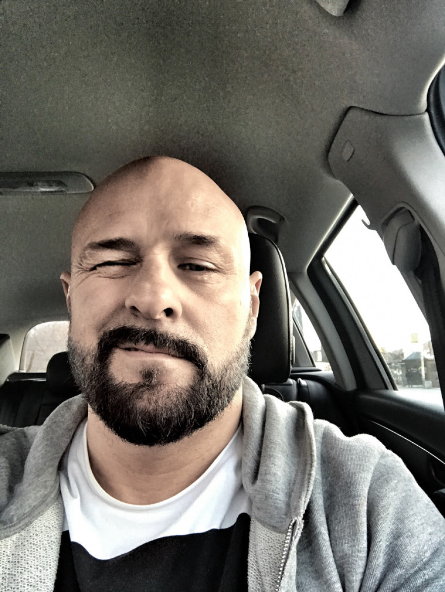 "Ovde je praznina tvoja najteža..." Reper ne može da preboli Gruov odlazak: Na godišnjicu smrti podelio emotivnu pesmu