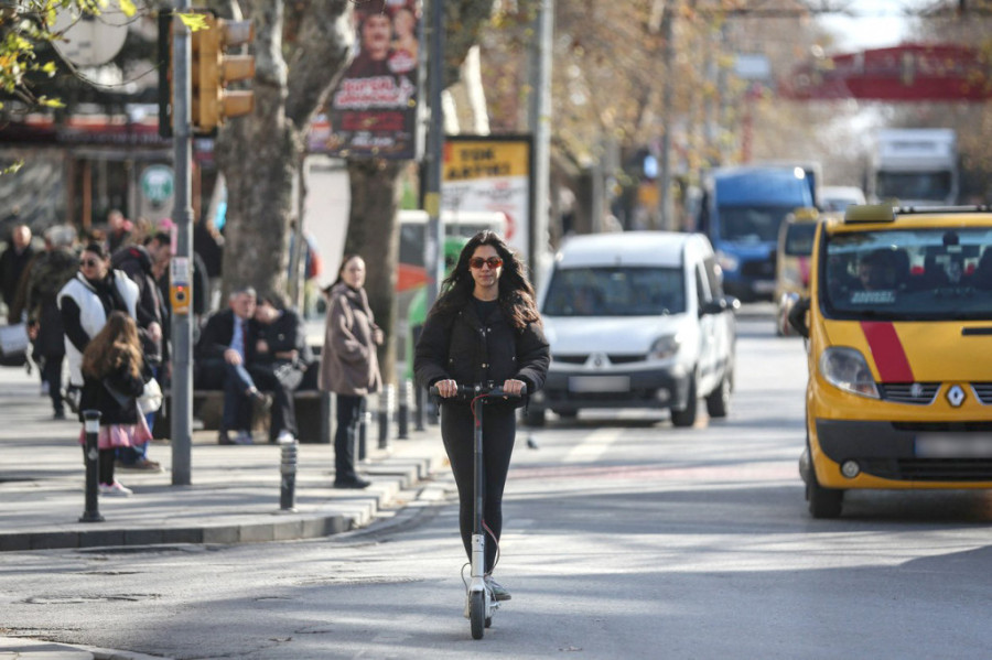 Parižani izglasali: Nema više iznajmljivanja električnih trotineta