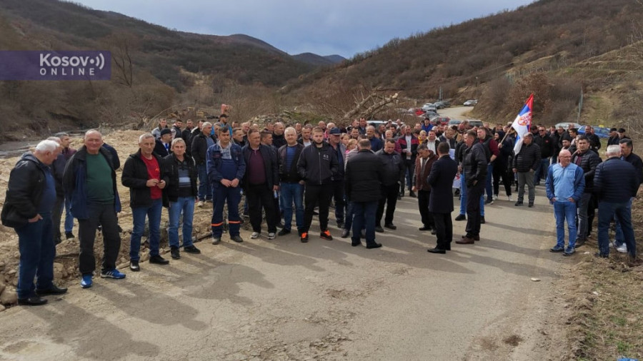 Protest Srba u Jošanici: Prelilo je čašu, biju nam decu, ne možemo to više da trpimo