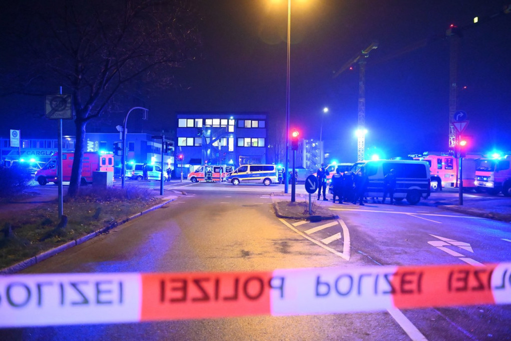 Pucnjava u Hamburgu: Sedam mrtvih nađeno u crkvi Jehovinih svedoka, 25 ljudi ranjeno! (FOTO/VIDEO)