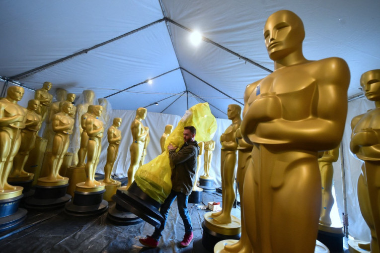 Najveći skandali na Oskaru:  Šamar i go čovek na sceni, krađa statue i proglašenje pogrešnog filma (VIDEO)