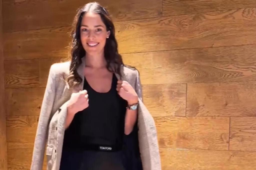 Ana Ivanović ponosno šeta stomak u raznim kombinacijama: Prepoznatljiv osmeh naročito dolazi do izražaja (VIDEO)