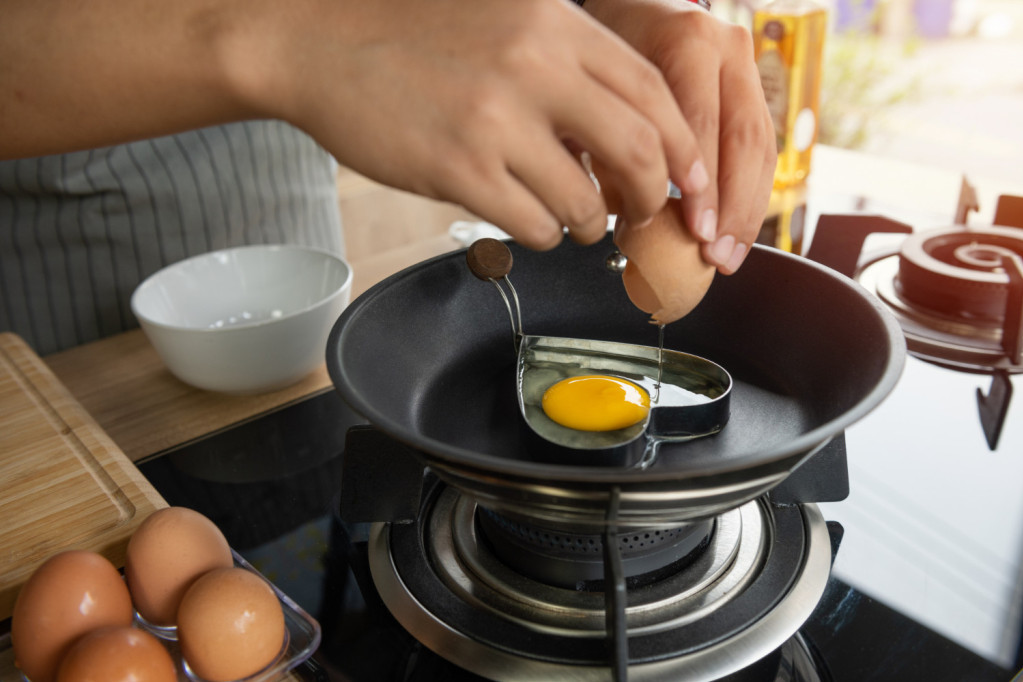 Ukoliko primetite neku od ovih promena na jajetu - i ne pomišljajte na to da ga pojedete!