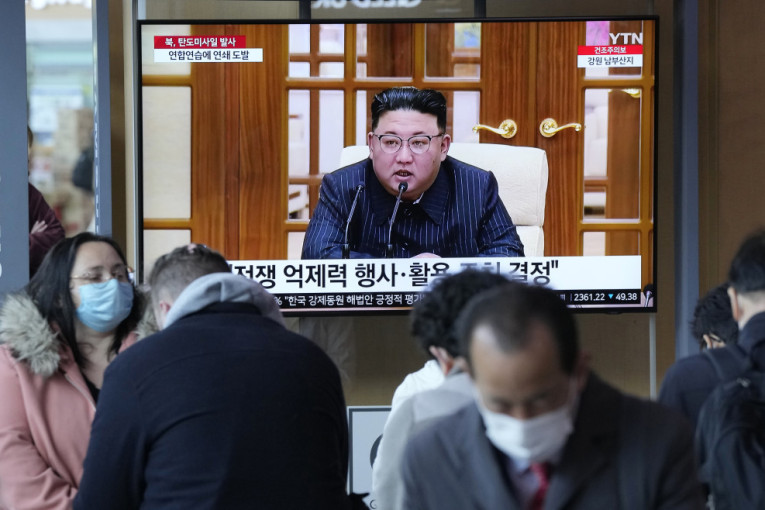 Provocira li, provocira Kim Džong Un: Lansirao raketu u trenutku najvećih vežbi Seula i Vašingtona