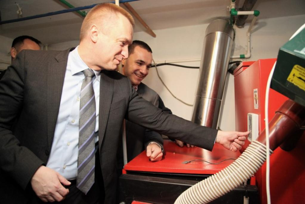 Postavljanje Egića na čelo Dečjeg sela nije jedini skandal: Pajtić se bogatio na štetu dece ometene u razvoju