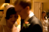Svekrva iz pakla se na svadbi svog sina pojavila u venčanici, a njegova reakcija je neoprostiva (VIDEO)