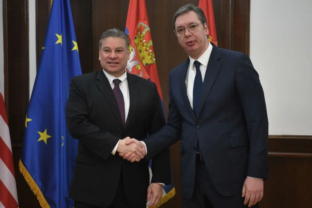 Predsednik Srbije se sastao sa Gabrijelom Eskobarom: Susret pred sastanak u Ohridu