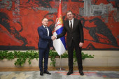 Srdačna dobrodošlica: Vučić primio akreditivna pisma ambasadora Mađarske i Kube