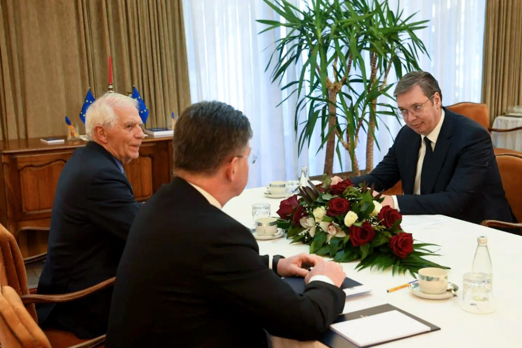 Vučić u Ohridu razgovarao sa predstavnicima EU: Održan sastanak sa Boreljom i Lajčakom (FOTO)