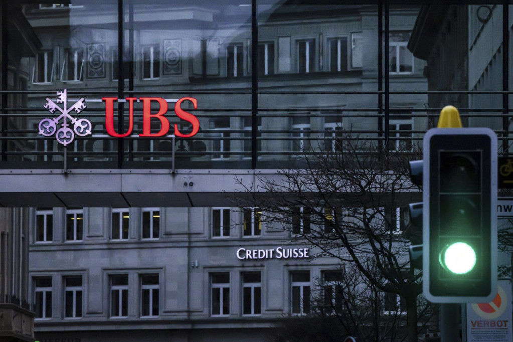 Kredi Svis oterao UBS u gubitak