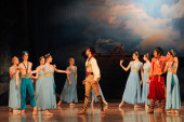 Neverovatnim spektaklom obeleženo 100 godina baleta u Srbiji: "Gusar" sa raskošnim kostimima i grandioznom scenografijom (FOTO)