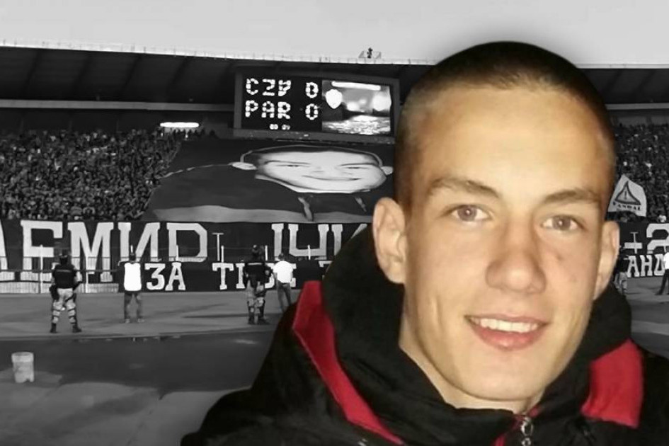 Njemu "grobari" i danas pevaju: Demir Jukić ranjen zbog grafita, pa preminuo posle 72 dana! (FOTO/VIDEO)