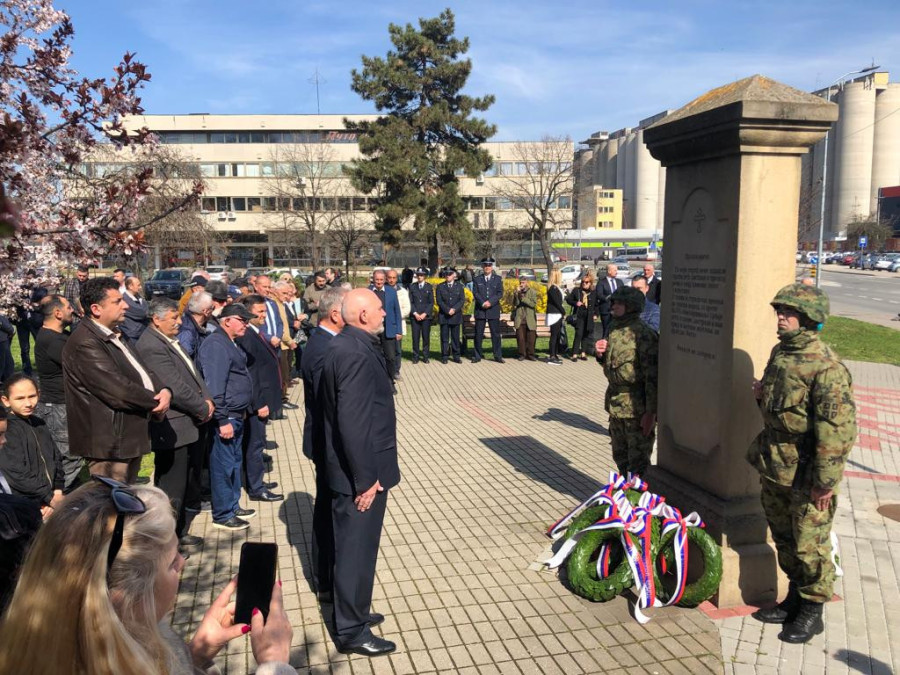 Nazvali su je mirovna misija, a na grad prosuli kasetne bombe i osiromašeni uranijum: Čačani obeležili godišnjicu početka NATO agresije