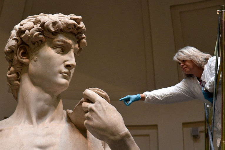 Firenca odlikovala direktorku škole koja je dobila otkaz zbog Mikelanđelovog Davida: Skulptura je divna (FOTO)