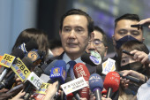 Bivši lider Tajvana na turneji po Kini: "Obe strane moraju da teže miru"